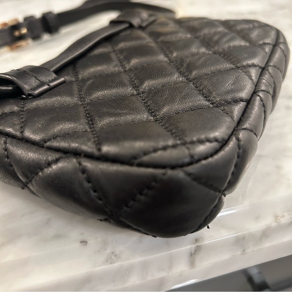 Michael Kors Sloan Black Quilted Leather Belt Bag - Picture 8 of 16